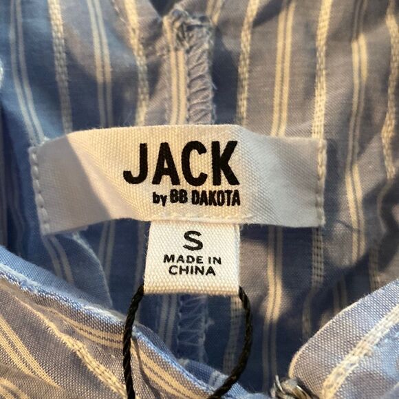 - BB Dakota Women’s Button Romper - Picture 4 of 4